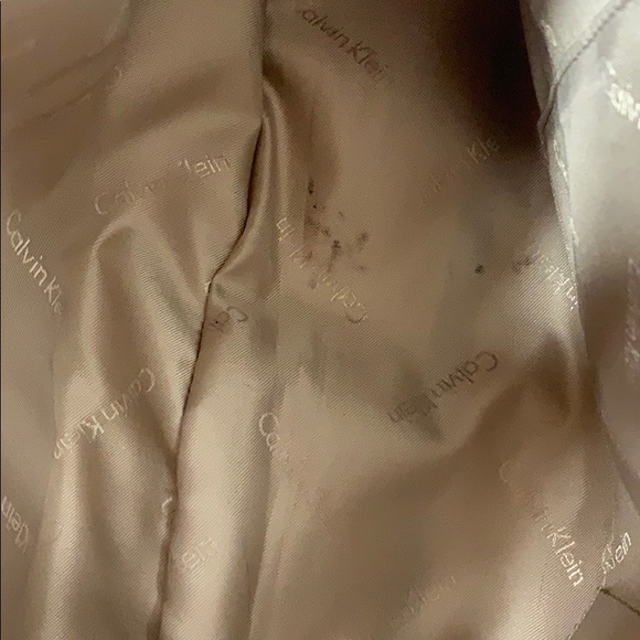 Calvin Klein Women’s medium sized bag - Picture 11 of 14